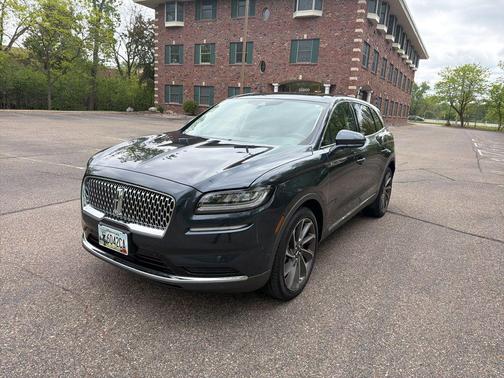 Flight Blue Metallic Clearcoat 2023 Lincoln Nautilus Reserve