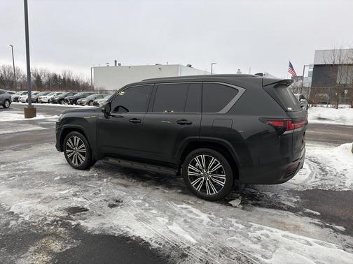 2025 Lexus LX 600 Luxury