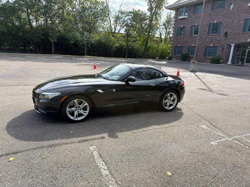 Black Sapphire Metallic 2011 BMW Z4 sDrive35i