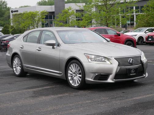 Atomic Silver 2017 Lexus LS 460 Base