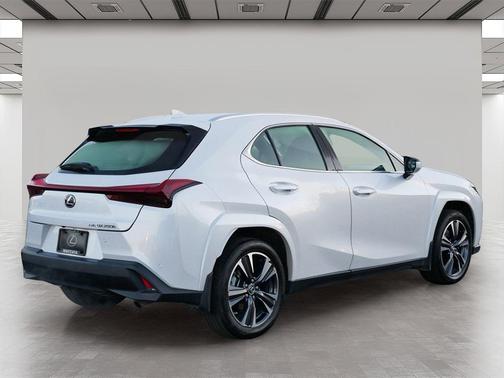 2024 Lexus UX 250h Base
