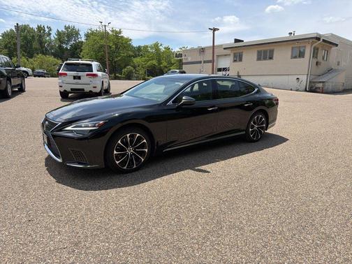 Obsidian 2023 Lexus LS 500 Base