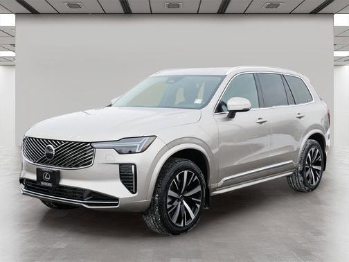 2025 Volvo XC90 B5 Core