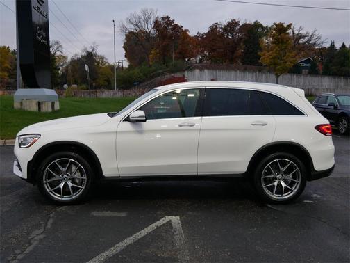 2022 Mercedes-Benz GLC 300 4MATIC