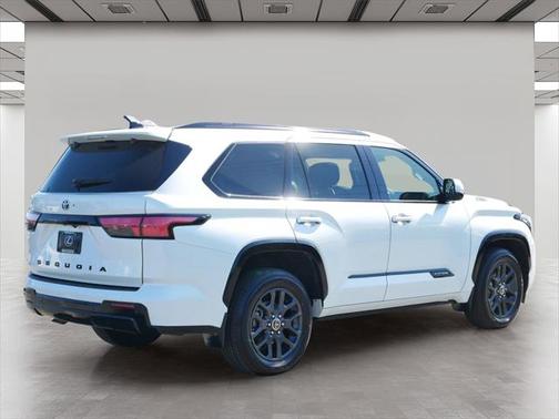 2023 Toyota Sequoia Platinum