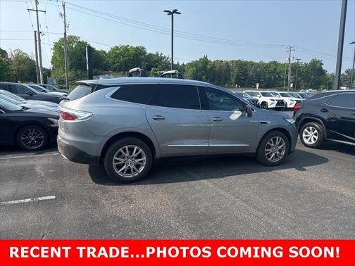 2023 Buick Enclave Essence AWD