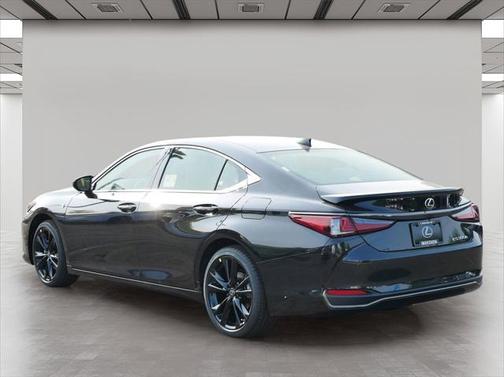 2025 Lexus ES 300h Base