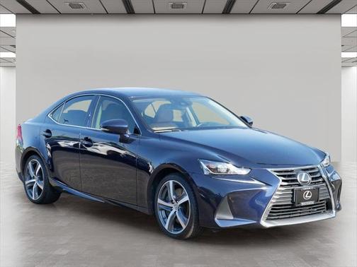 2018 Lexus IS 300 Base