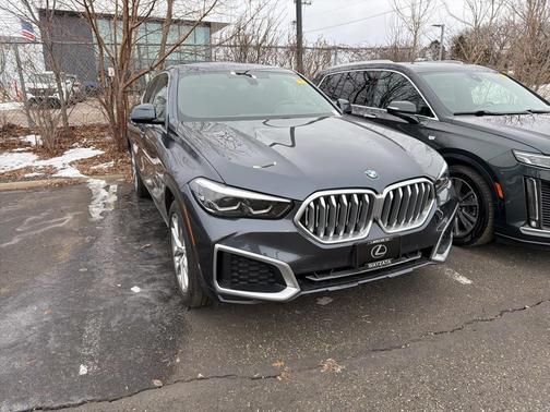 2022 BMW X6 xDrive40i