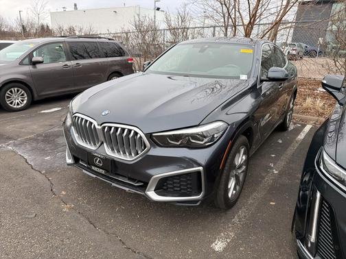 2022 BMW X6 xDrive40i