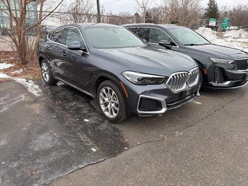 2022 BMW X6 xDrive40i