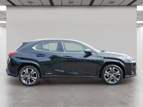 2022 Lexus UX 250h Base