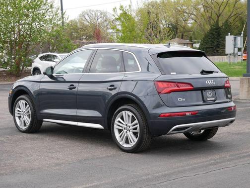 Manhattan Gray Metallic 2018 Audi Q5 2.0T Tech Premium