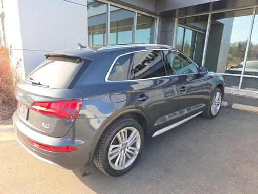 Manhattan Gray Metallic 2018 Audi Q5 2.0T Tech Premium