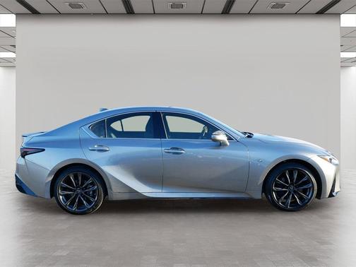 2022 Lexus IS 350 Base