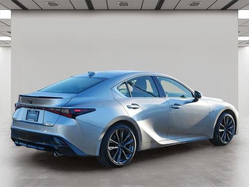 2022 Lexus IS 350 Base