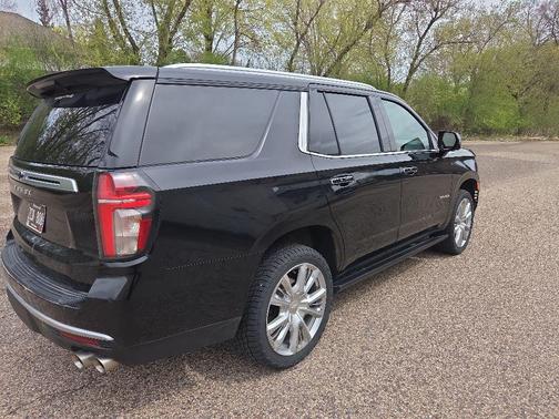 Black 2021 Chevrolet Tahoe High Country