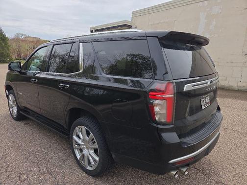 Black 2021 Chevrolet Tahoe High Country