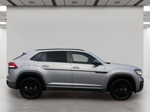 2023 Volkswagen Atlas Cross Sport 2.0T SEL