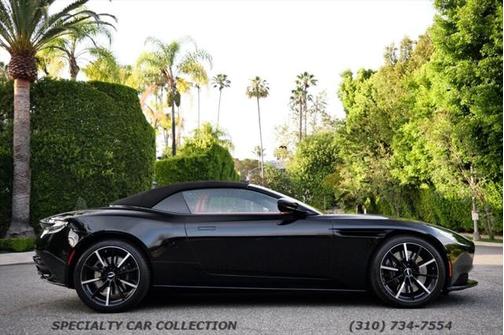 2022 Aston Martin DB11 Volante