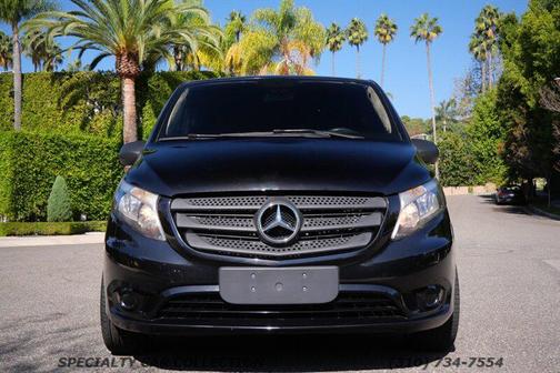 2018 Mercedes-Benz Metris Base