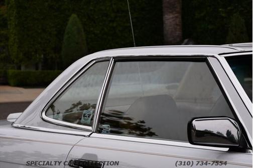 1989 Mercedes-Benz SL-Class 560-Class 560 SL