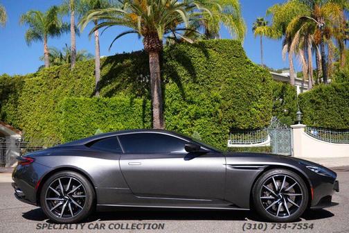 2019 Aston Martin DB11 V8