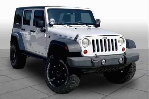 Bright White Clearcoat 2012 Jeep Wrangler Unlimited Sport