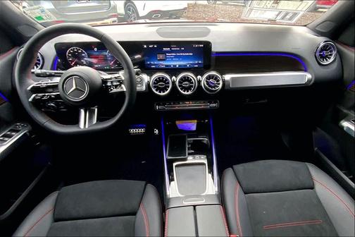 MANUFAKTUR Patagonia Red Metallic 2026 Mercedes-Benz GLB 250 Base