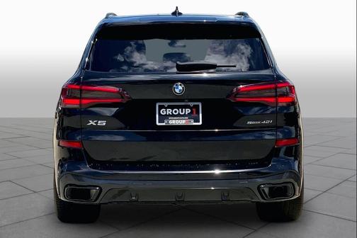 Black Sapphire Metallic 2023 BMW X5 sDrive40i