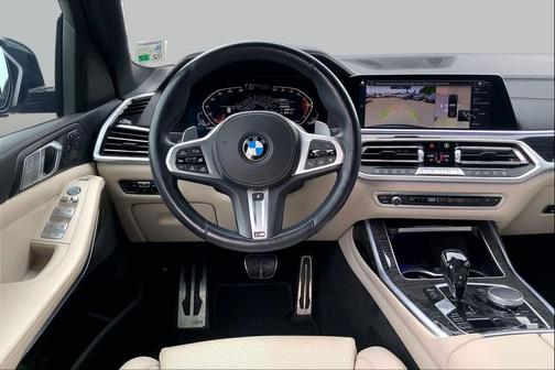 Black Sapphire Metallic 2022 BMW X7 xDrive40i