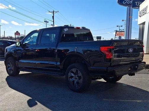 2025 Ford F-150 Lightning Flash