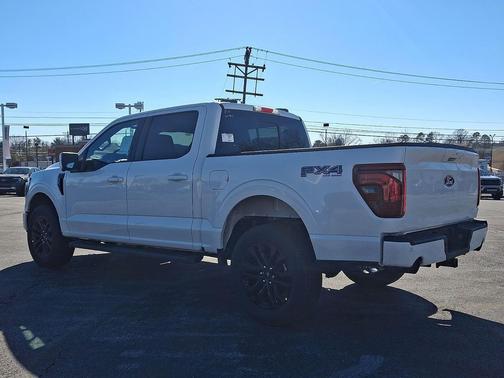 Star White Metallic Tri-Coat 2026 Ford F-150 Lariat