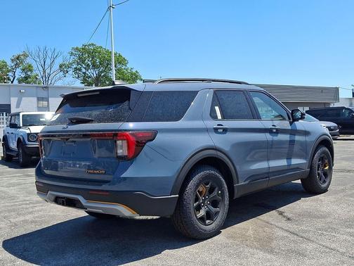 Vapor Blue Metallic 2026 Ford Explorer Tremor