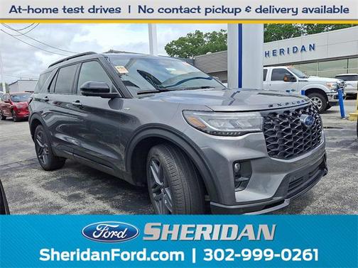 2025 Ford Explorer ST-Line