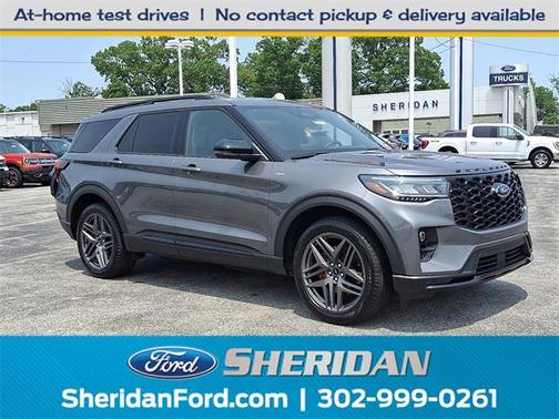 2025 Ford Explorer ST-Line