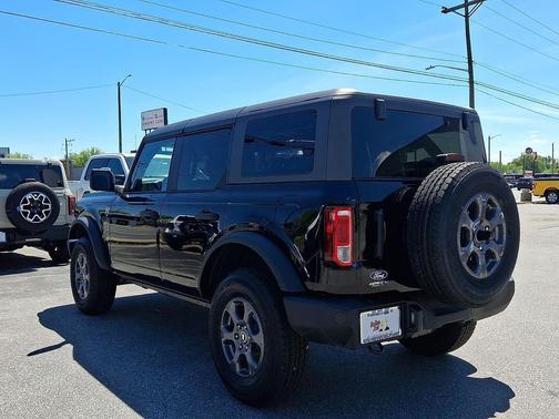Shadow Black 2026 Ford Bronco Big Bend