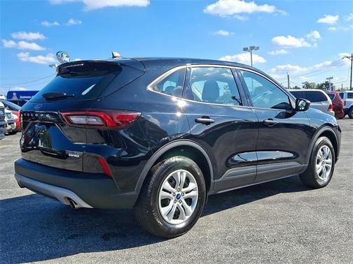 2023 Ford Escape SE