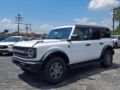 Oxford White 2026 Ford Bronco Big Bend
