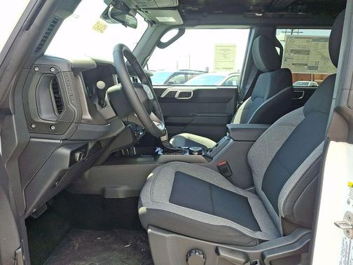 Oxford White 2026 Ford Bronco Big Bend