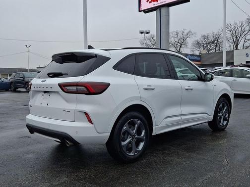 2023 Ford Escape ST-Line Select