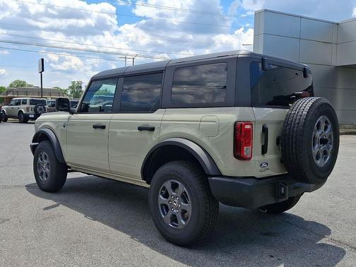 Desert Sand 2026 Ford Bronco Big Bend