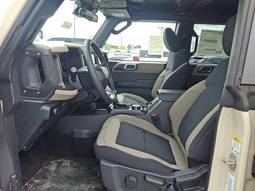 Desert Sand 2026 Ford Bronco Big Bend