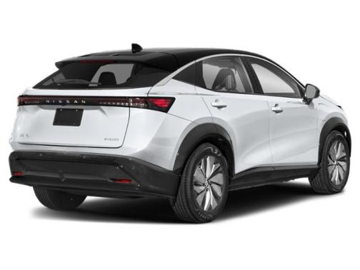 Everest White Pearl Tricoat/Black Diamond Pearl 2024 Nissan ARIYA ENGAGE