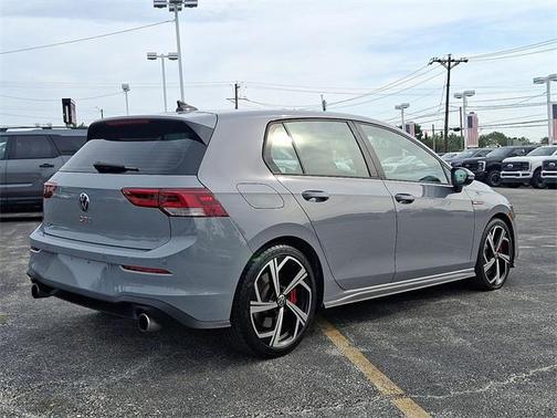 2024 Volkswagen Golf GTI 2.0T SE DSG
