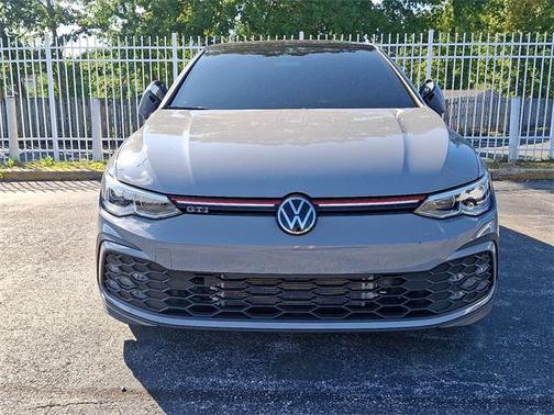 2024 Volkswagen Golf GTI 2.0T SE DSG