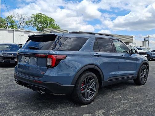 Vapor Blue Metallic 2026 Ford Explorer ST