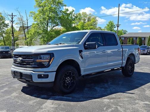 Avalanche 2026 Ford F-150 XLT