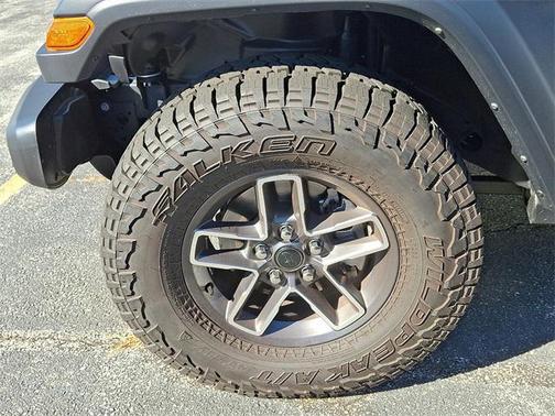2024 Jeep Gladiator Sport