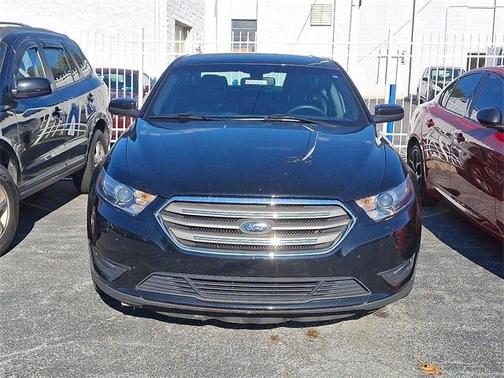 2018 Ford Taurus SEL